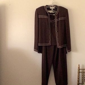 St John Collection 4 piece size 8 suit